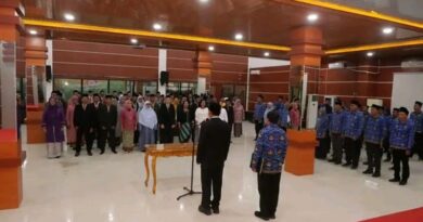 Lantik 99 Pejabat, Rektor Unkhair Tekankan 4 Target Besar: Mutu Lulusan hingga Tata Kelola Transparan