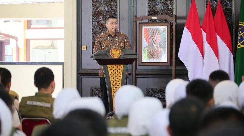 Wamen ATR/BPN Lepas 619 Taruna STPN, KKN Pertanahan Dinilai Strategis Siapkan SDM Unggul