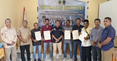 336 Sertipikat Dibagikan ke Warga Halteng, Target 100% Tanah Bersertifikat pada 2027