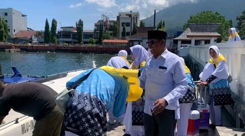 Tak Biasa! Wabup Halut Jemput Langsung Jemaah Haji, Aksinya Jadi Sorotan