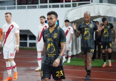 Efektif Tanpa Dominasi, Malut United Libas Persis 5 Gol