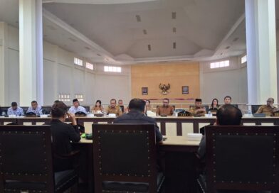 Hak Guru Belum Dibayar! PGRI Halut Datangi DPRD, Tuntut Tunjangan hingga Rp7 Miliar