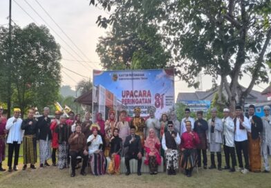 HUT ke-81 RI, Kantah Halteng Tampil dengan Busana Adat Nusantara