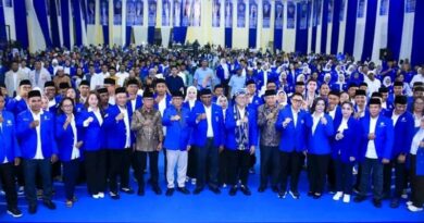 Zulkifli Hasan Lantik Pengurus PAN Malut, Targetkan 1 Kursi DPR RI di 2029