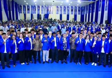 Zulkifli Hasan Lantik Pengurus PAN Malut, Targetkan 1 Kursi DPR RI di 2029