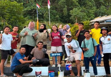 Sambut HUT RI ke-81, ASN Kantah Halteng Turun Cat Bahu Jalan Bersama Pemda